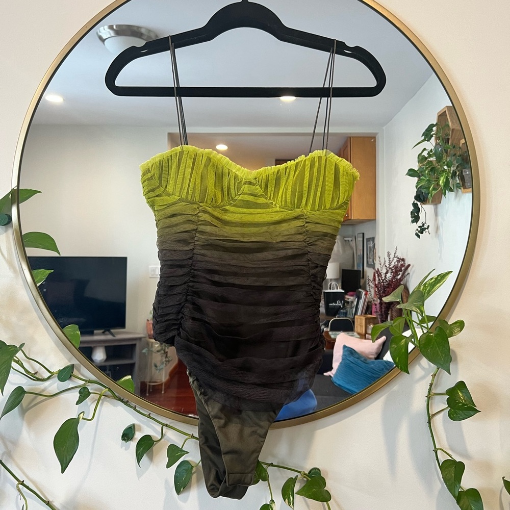 Zara ombré bodysuit size XS